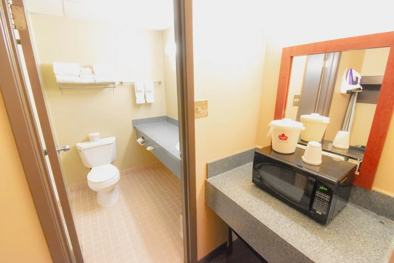 Canad Inns Destination Centre Garden City Winnipeg 3*,
