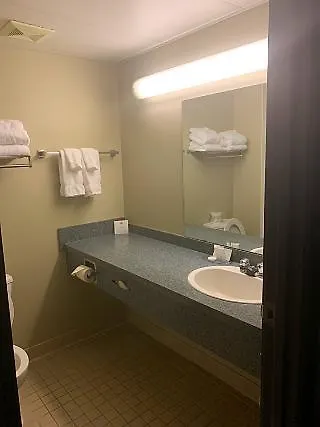 Hotel Canad Inns Destination Centre Garden City Winnipeg